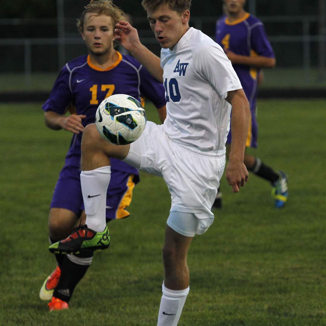 SPT-NLLboyssoccer17paa