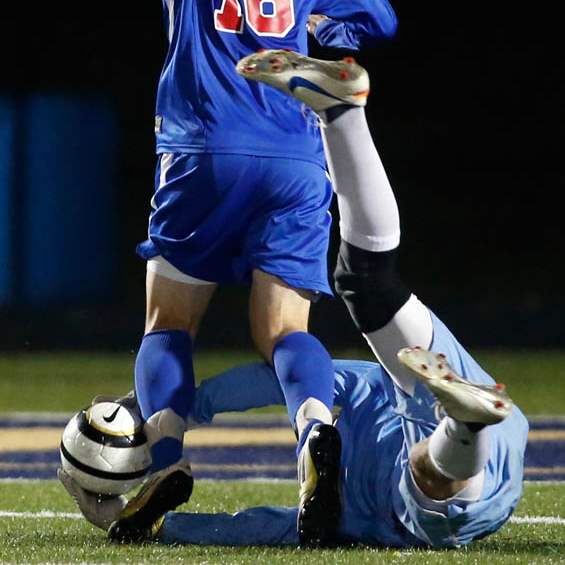 St-John-s-Jesuit-goalie-Jarrett-Karalfa-1-bl