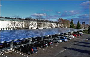 The Toledo Musuem of Art’s  new main parking lot features an estimated 300-kw solar panel canopy. The array is owned by a third party that sells its generated power back to the museum.