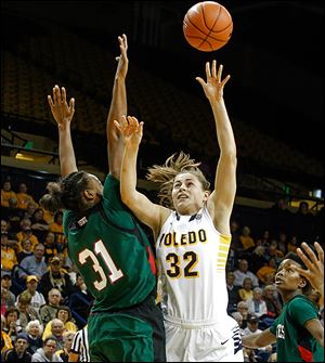 Toledo's Ana Captosto, who had 11 points, shoots over Mississippi Valley State' s Jasmyne Sanders.