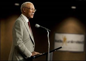 Detroit Mayor Dave Bing speaks during Monday’s Kids Unlimited State of the Child banquet at the Pinnacle in Maumee. Mr. Bing lauded Kids Unlimited for its commitment to helping children in challenging circumstances and said the United States needs a stronger emphasis on education.