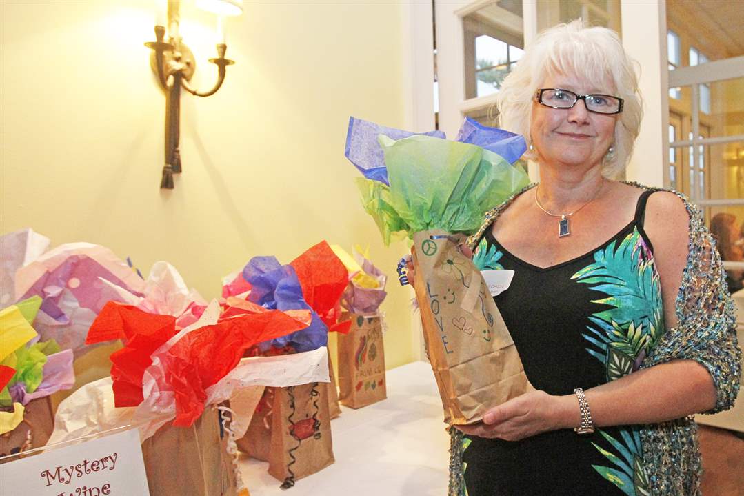 SOC-abuse01p-lynne-brechin