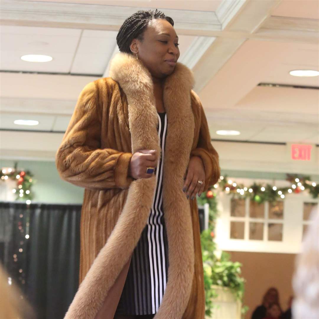 Flower Hospital Holly and Ivy Fashion Show The Blade