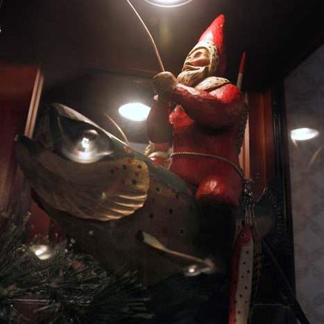 WEBSYLSCHULTZ12p-fishing-santa