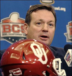 Oklahoma head coach Bob Stoops.