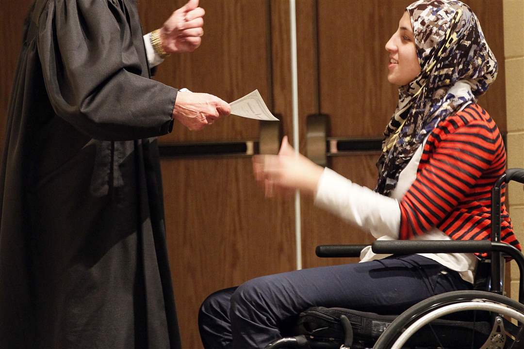 CTY-citizens17p-Mona-Abdouni