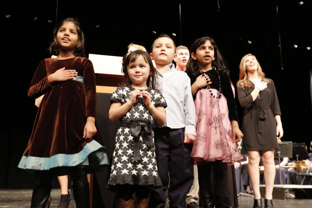 CTY-citizens17p-on-stage