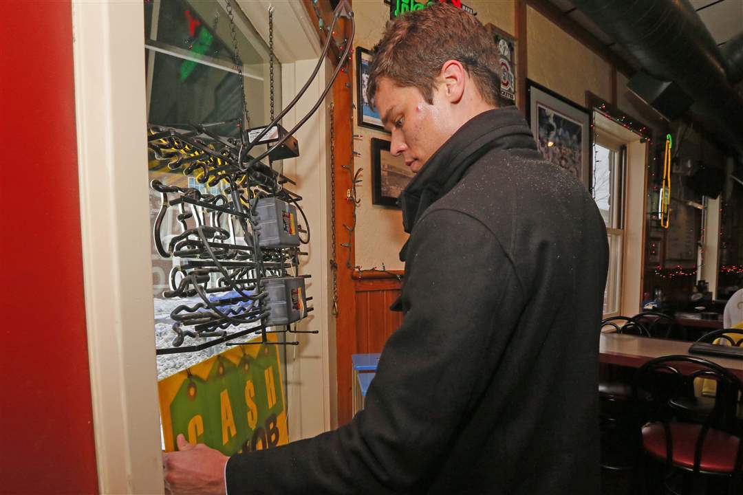 SOC-mob16p-Matthew-Moses