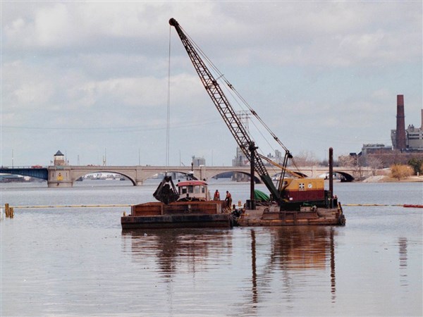 Corps to dredge less silt from shipping channel, won't dump it in Lake Erie - Toledo Blade