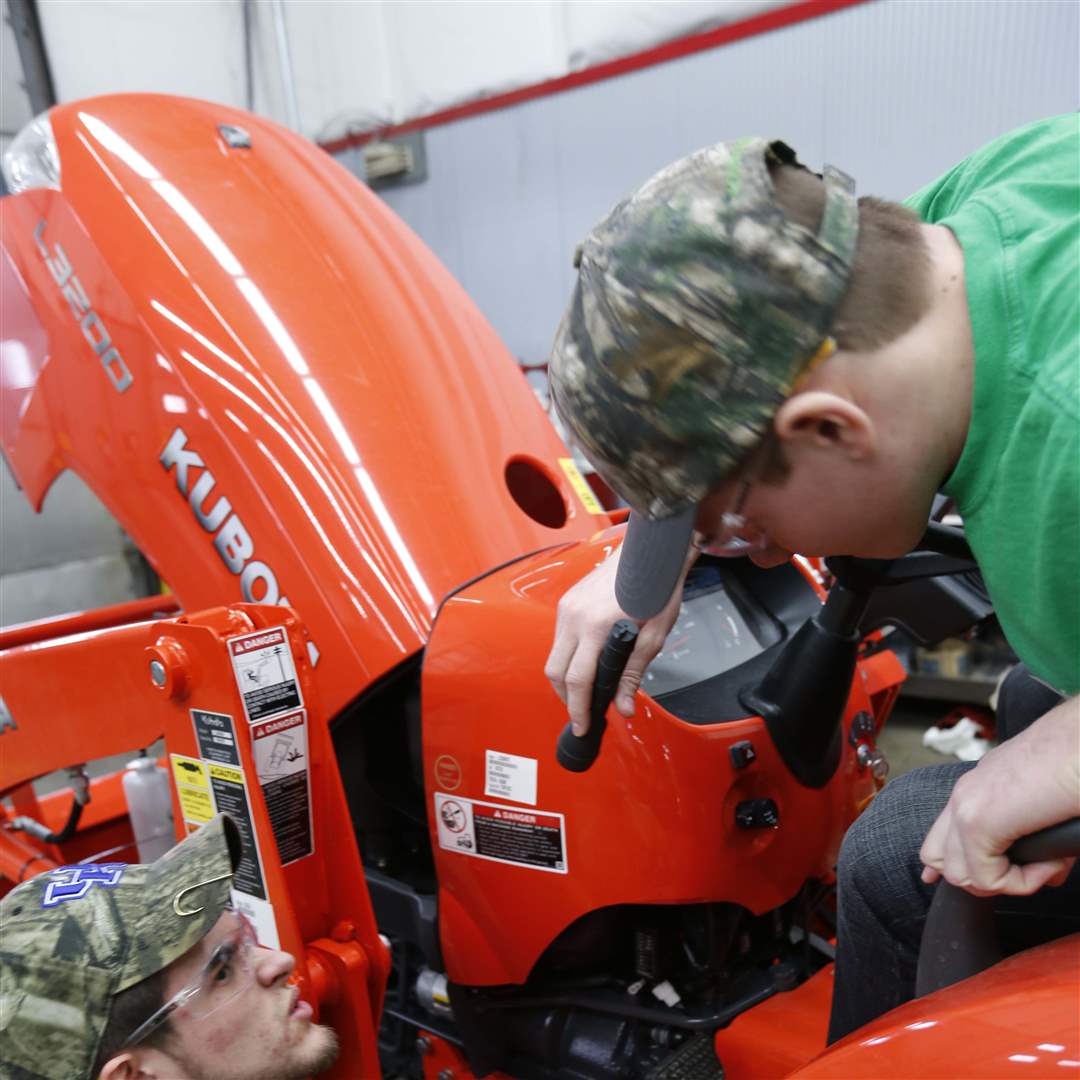 WEBpbg-tractor21-testing