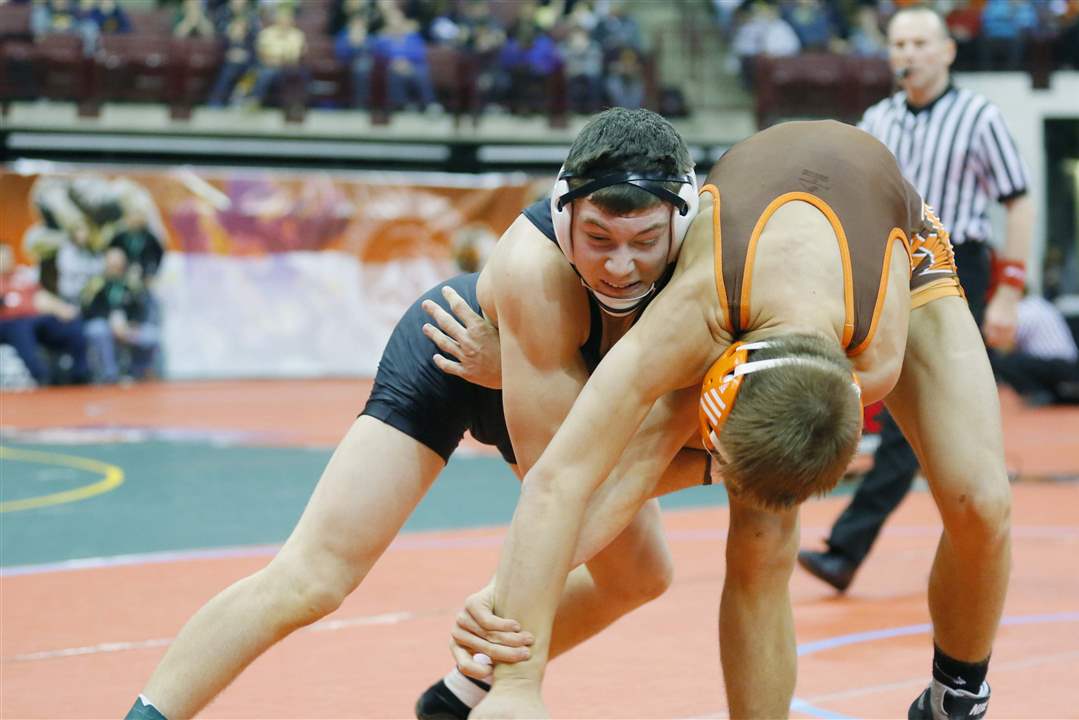 SPT-wrestling02p-Delta-Beverly