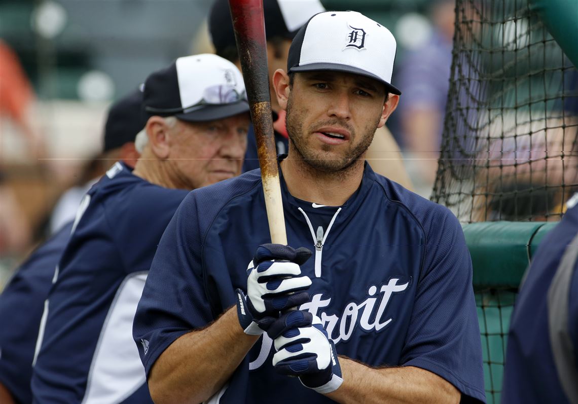 Tigers' OF Andy Dirks expected to miss three months after back
