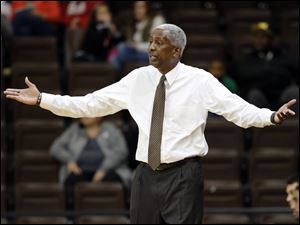 Bowling Green State University has announced it will not renew men's basketball head coach Louis Orr's contract.