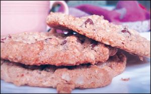 Oatmeal Strawberry Chocolate Chip Cookies. 