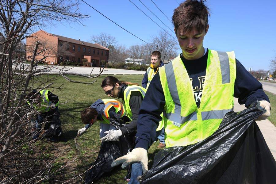 webpbg-cleanup19-zach-guenin-1