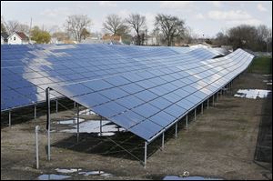 The massive Rudolph/​Libbe-Toledo Zoo solar project on Spencer Street would suffer if SB 310 is enacted, renewable-energy proponents say.