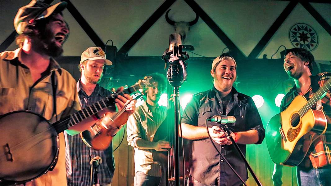 The-high-energy-bluegrass-band-from-Wisconsin-Hor