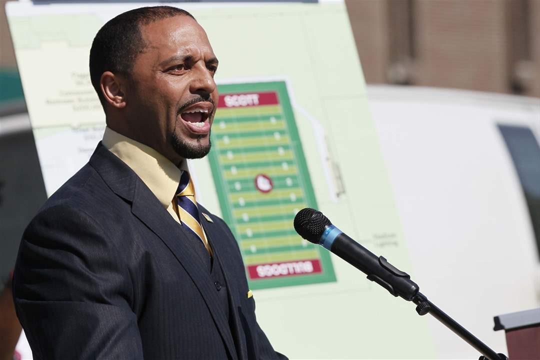 Scott-Stadium-Romules