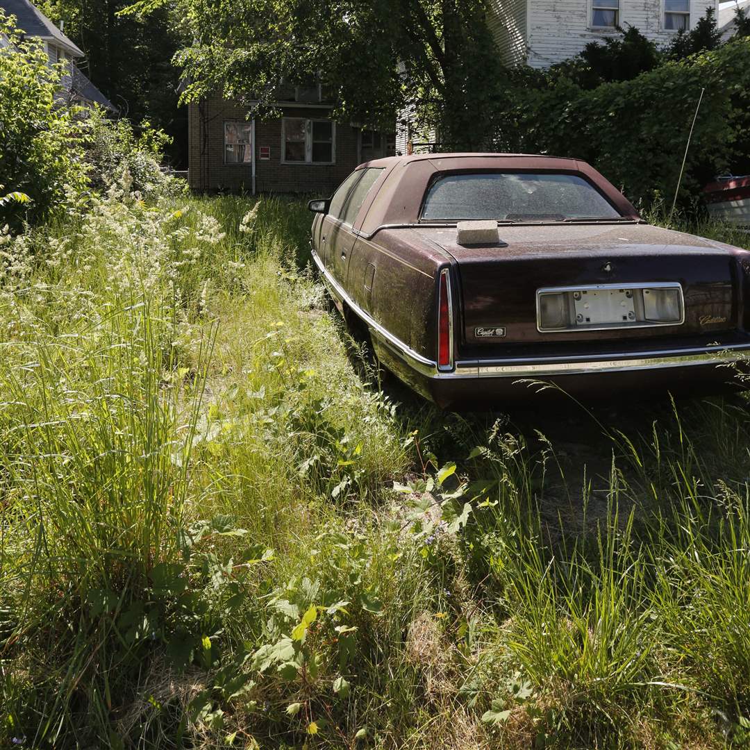 CTY-uglytoledo-west-Cadillac