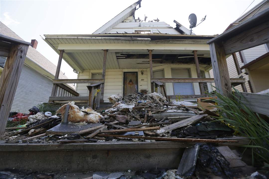 CTY-uglytoledo-east-Parker