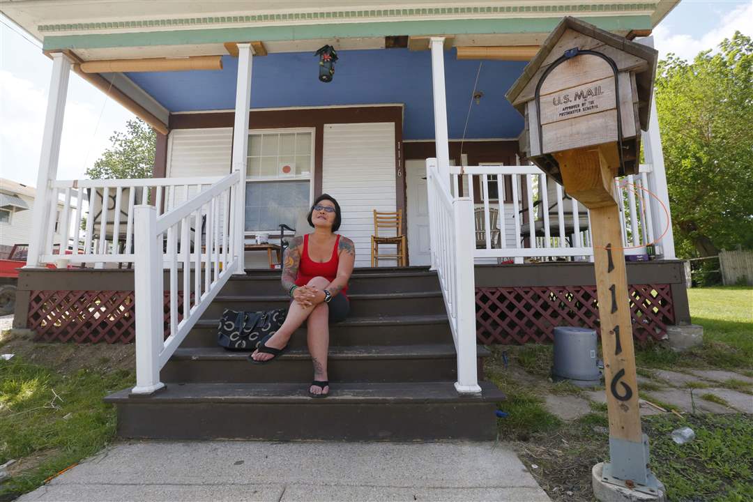 CTY-uglytoledo-north-Collins-Claudia