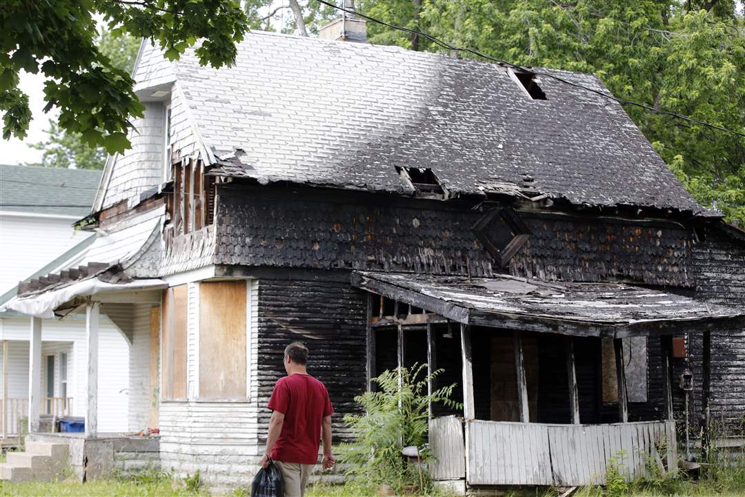 CTY-uglytoledo-east-Starr-Parker