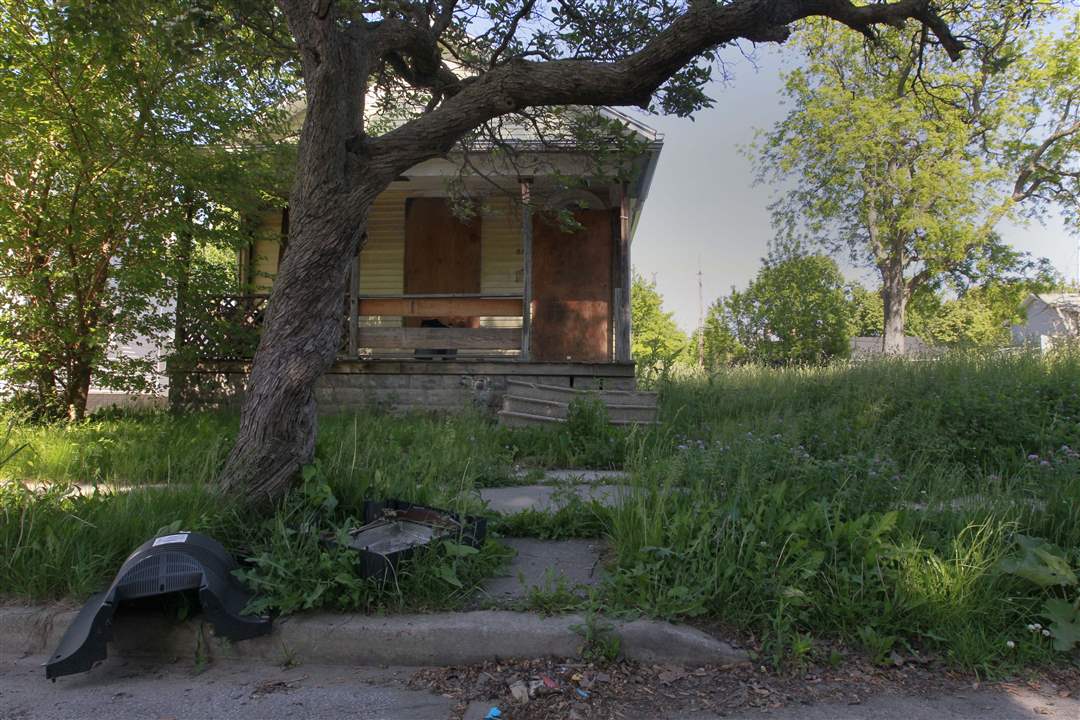 CTY-uglytoledo-south-TV