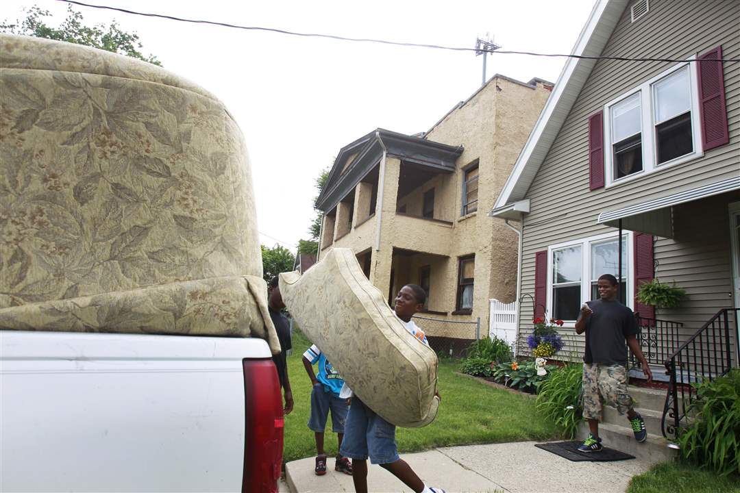 CTY-UglyToledo-west-Demareon-Hartfield