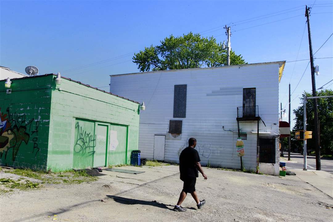 CTY-uglytoledo-South-Food-Mart