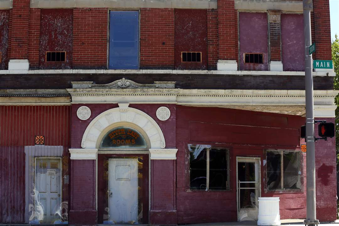 CTY-uglytoledo-east-abandoned