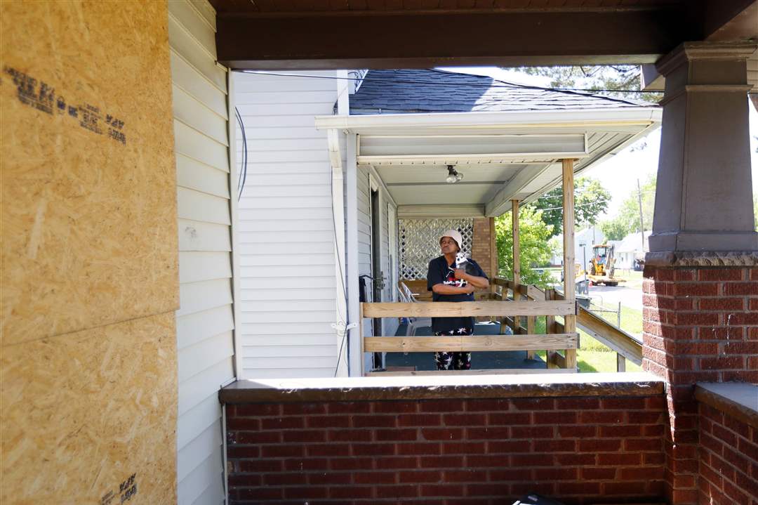 CTY-uglytoledo-west-Delores-Kelly