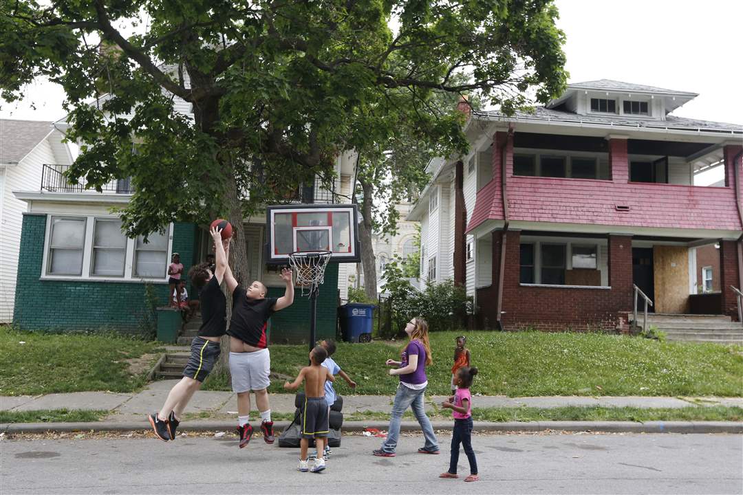 CTY-uglytoledo-east-Platt-Street