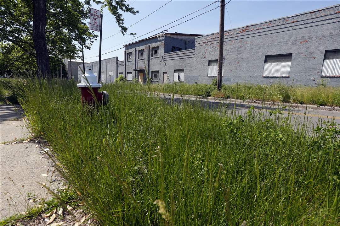 CTY-uglytoledo-west-factory