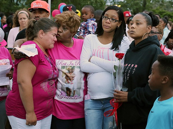 Hundreds attend vigil for slain teen | The Blade
