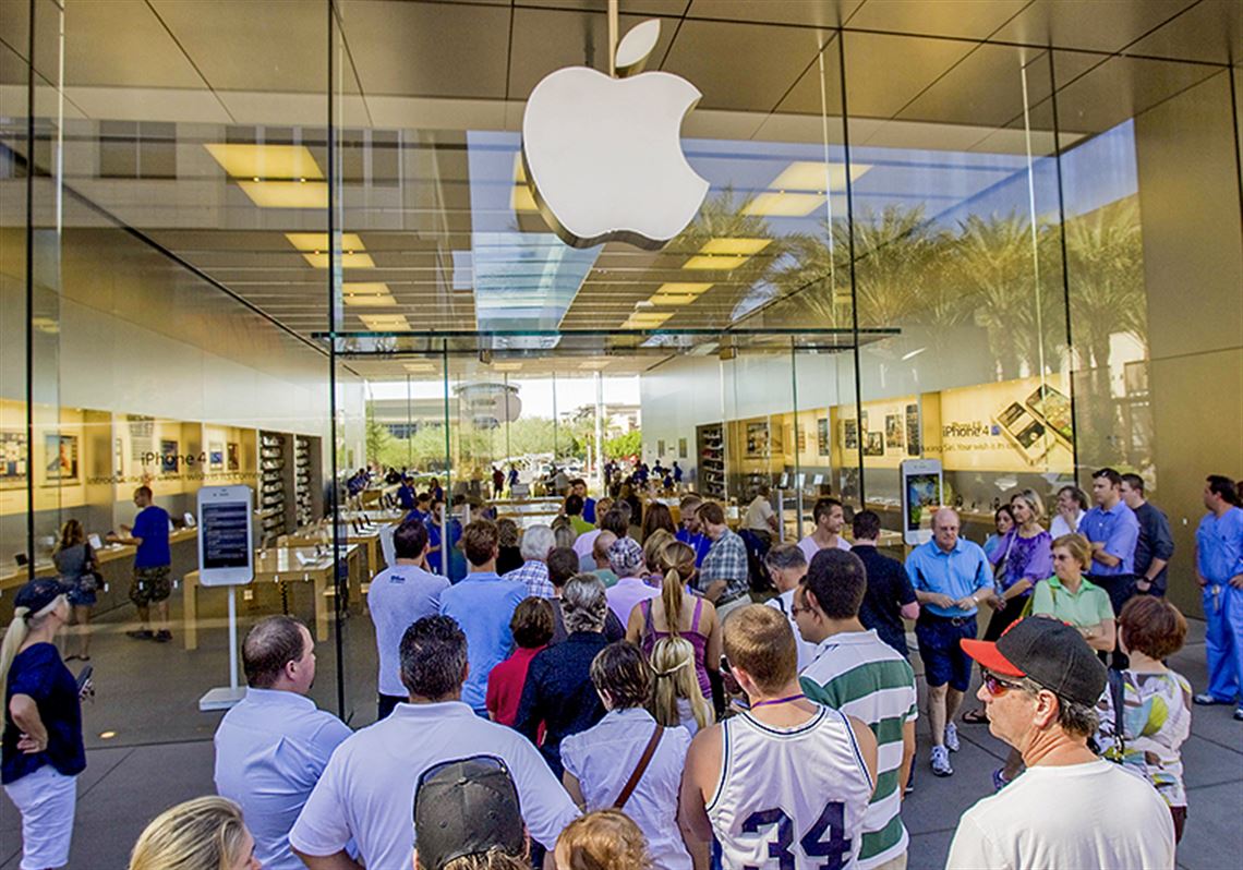 The Apple Store Time Machine is a really fun way to revisit four of Apple's  retail stores as they looked the day they opened