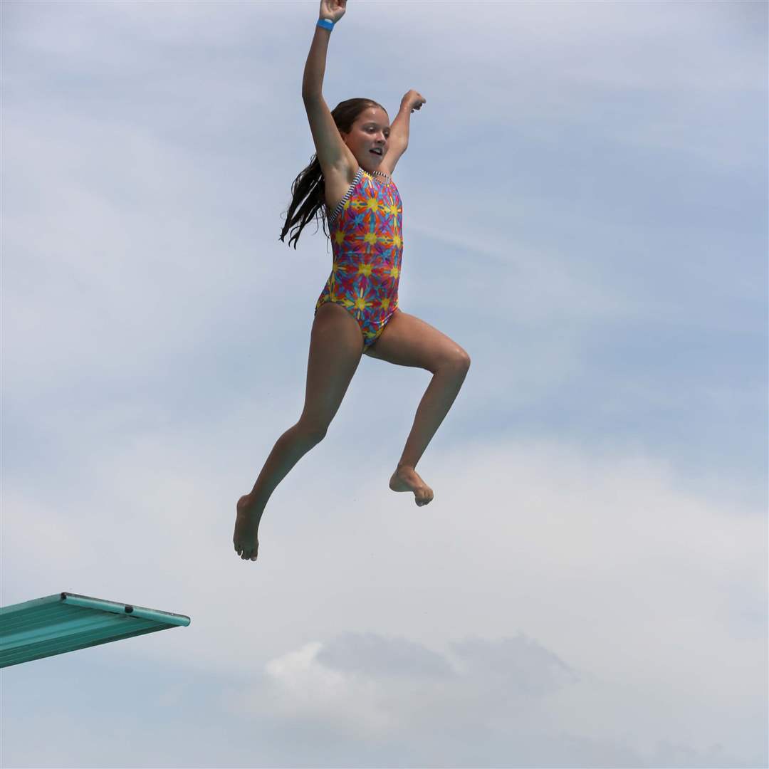 Webpbg-pool08-Grace-Krueger