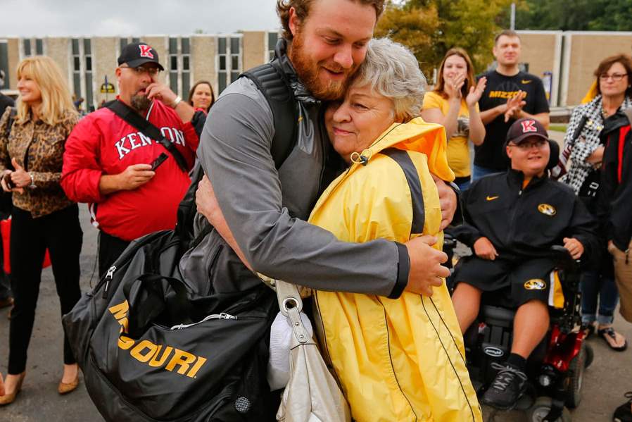 SPT-UTfootball7Missouri-quarterback-Maty-M