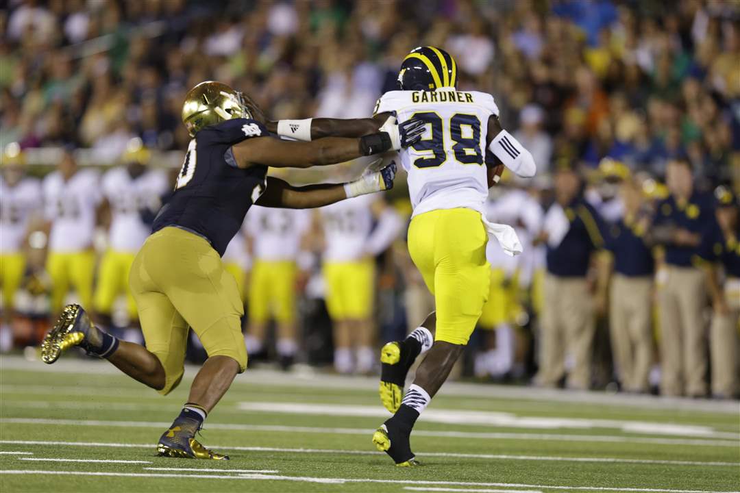 Michigan-Notre-Dame-Football-12