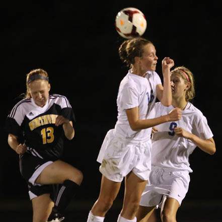 SPT-AWGIRLSOCCER17-1