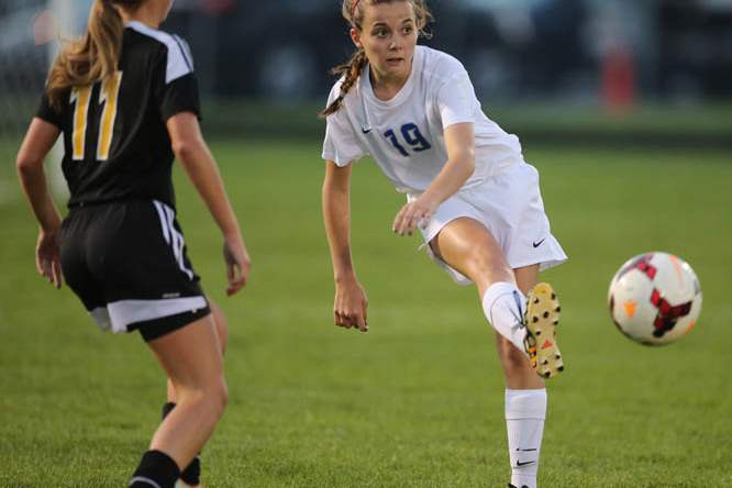 SPT-AWGIRLSOCCER17-4