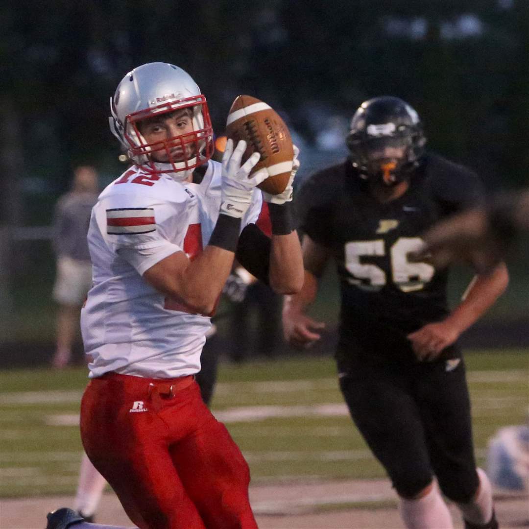 perrysburg20p-Ryan-Emans-catch