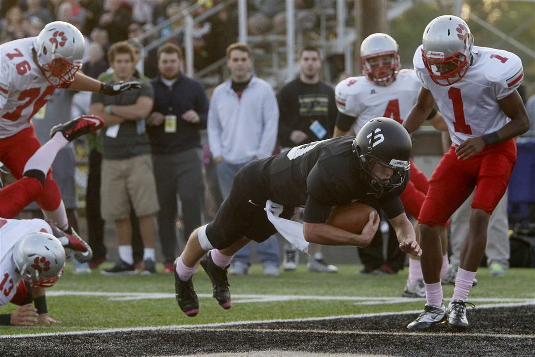 perrysburg20p-Gus-touchdown