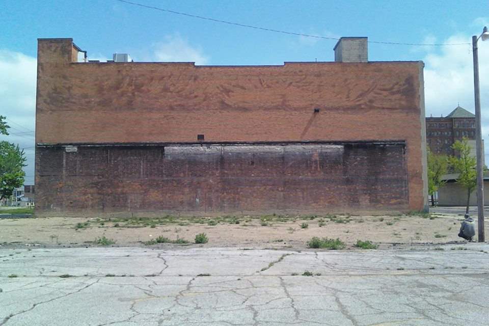 uptowngreen10pUpTown-Green-mural-wall-and-park-before-development