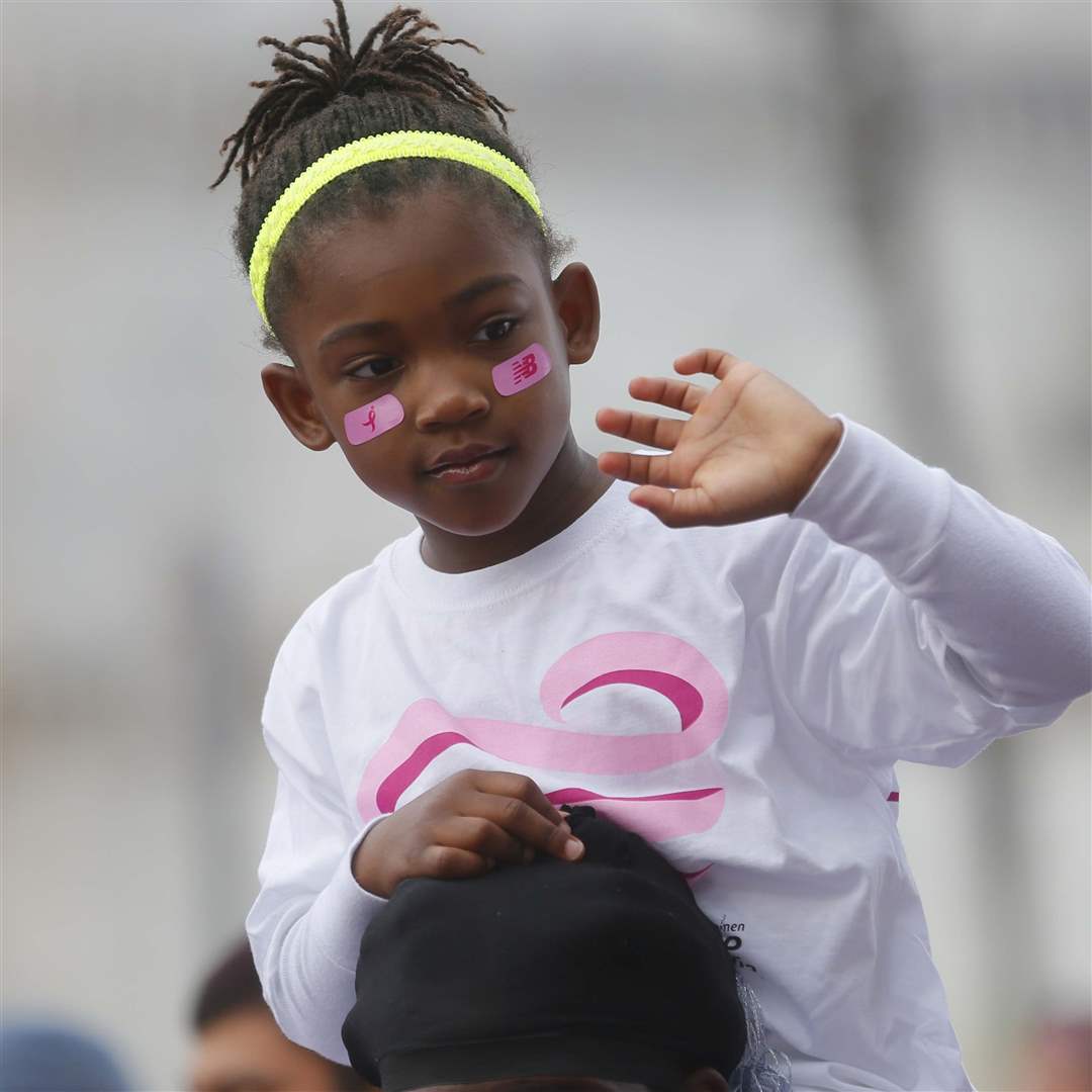 CTY-raceforthecure29p-Toney-Gillard