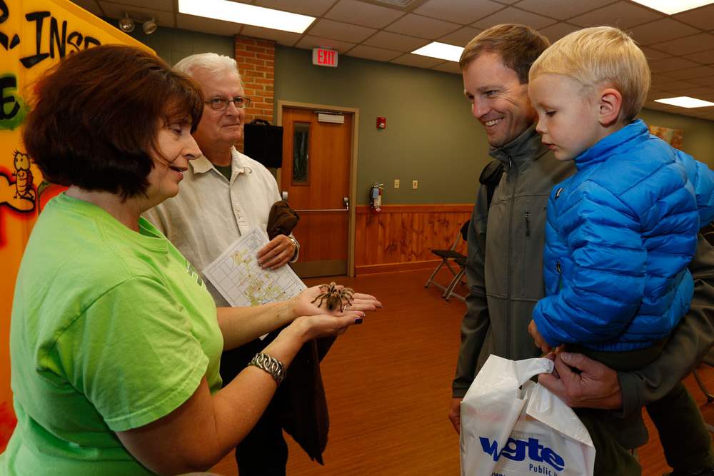 NBR-OtSylphotocenter05p