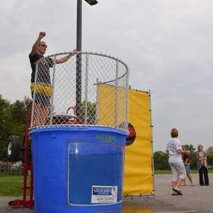 HIghland-elementary-dunk-tank-Mark-Pugh