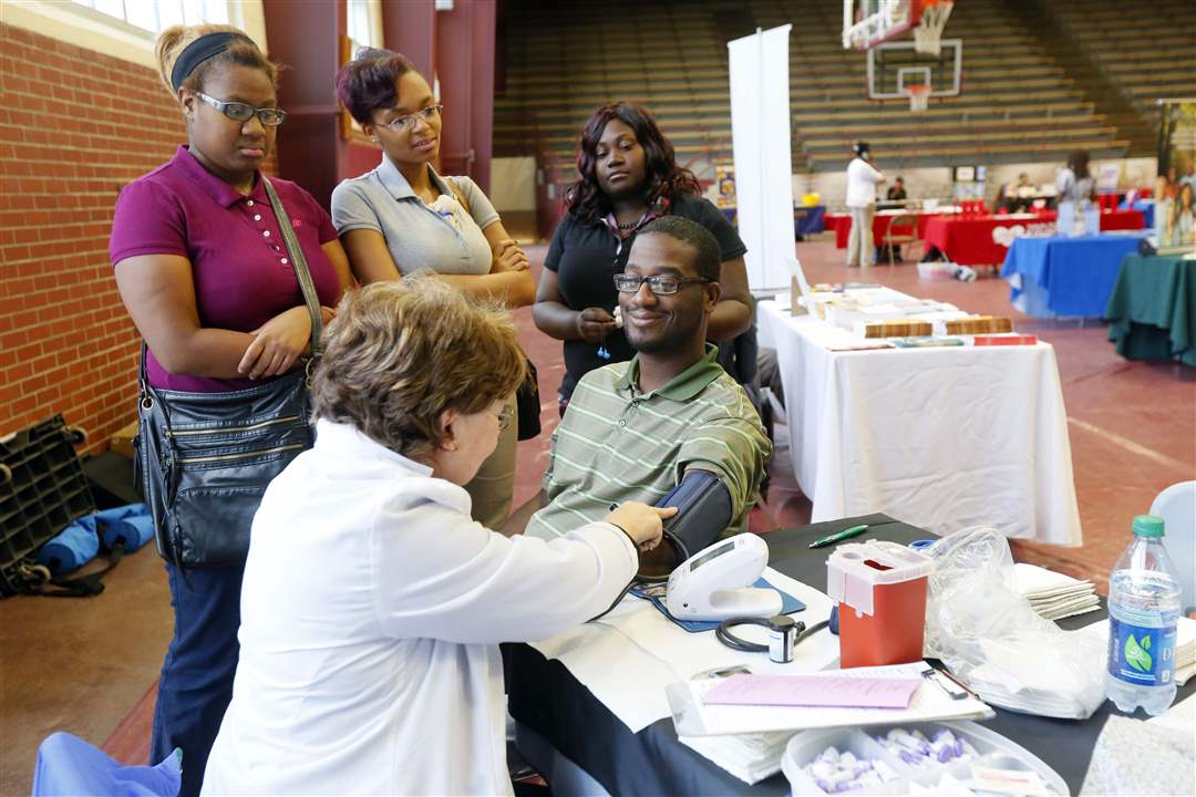 CTY-healthfair22p-glucose