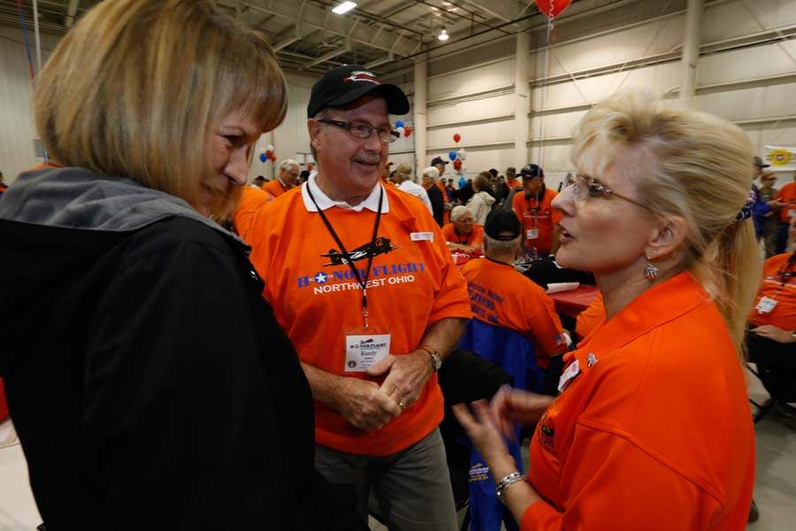 CTY-honorflight30p-dolly-and-randy-ames-beth-emery