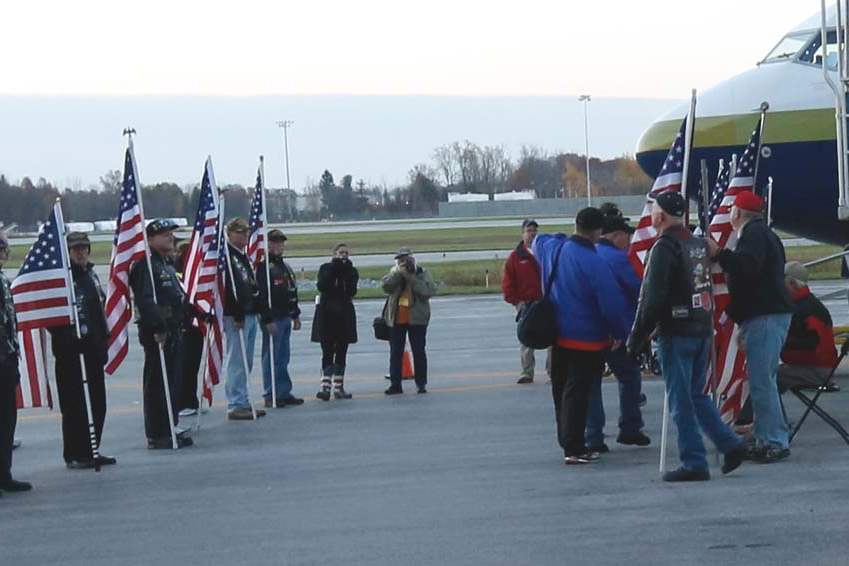 CTY-honorflight30p-patriot-guard