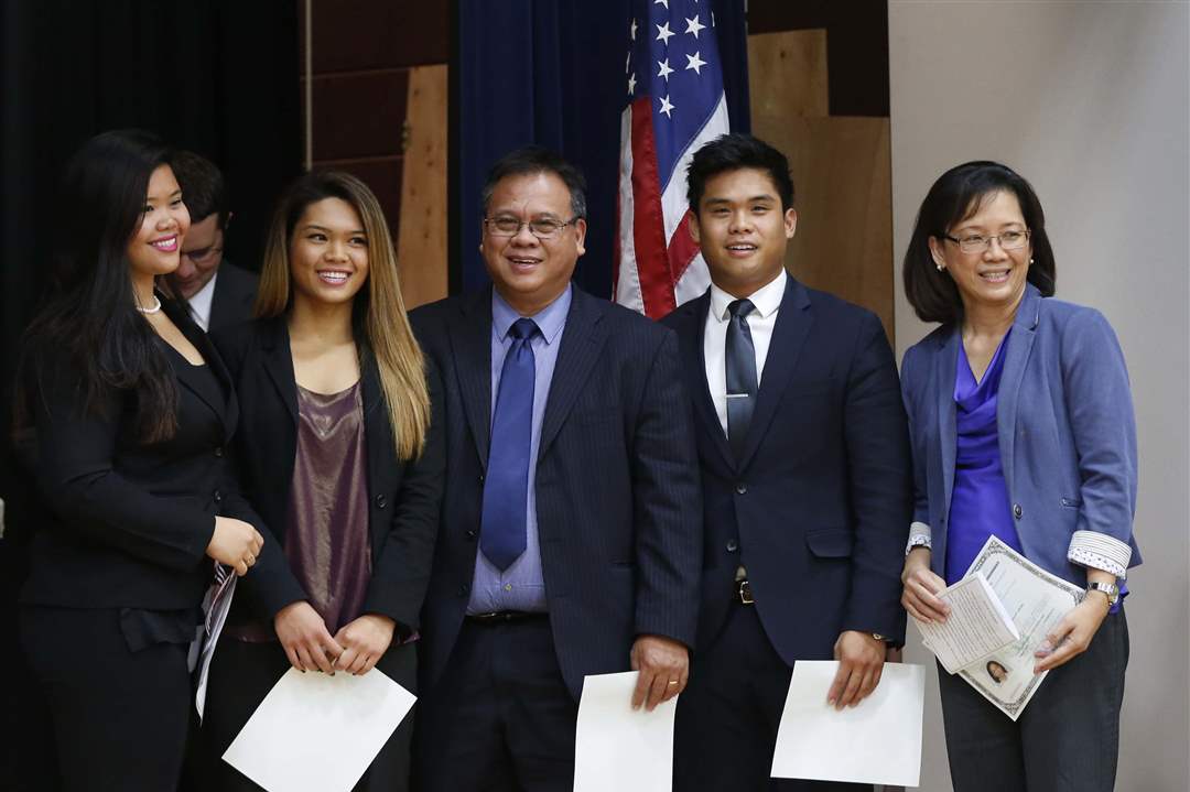 CTY-naturalization31p-citizens